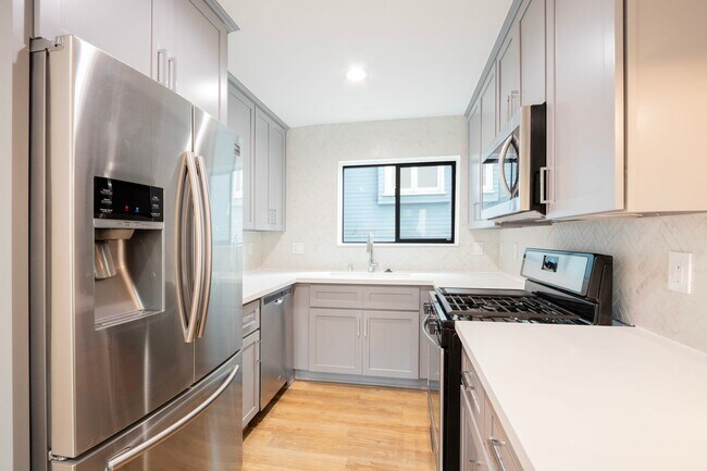 Photo - 520 Pacific St