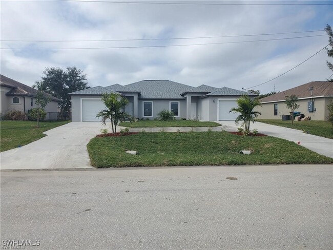 Building Photo - 3418 SW 17th Ave Rental