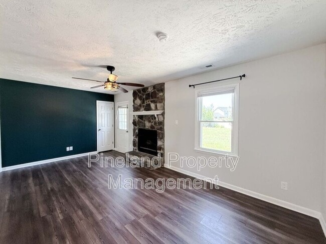 Photo - 1690 Clairborne Dr