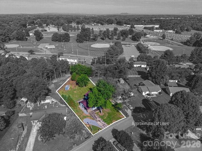 Photo - 412 Forest Dr