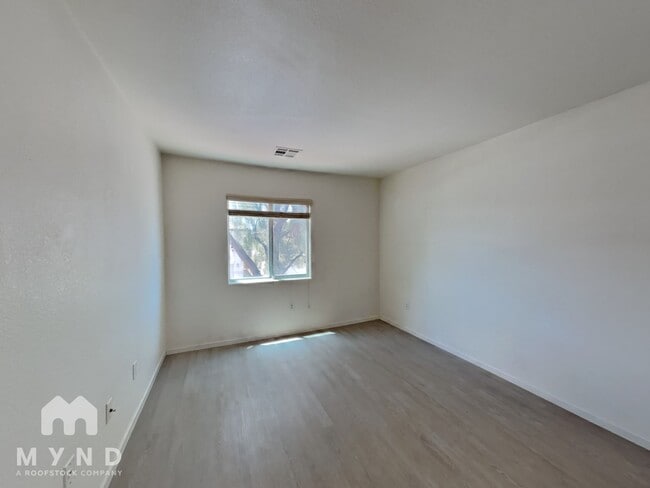 Photo - 244 Wilted Jasmine Ct