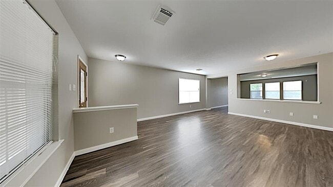 Building Photo - 15406 Lynford Crest Dr