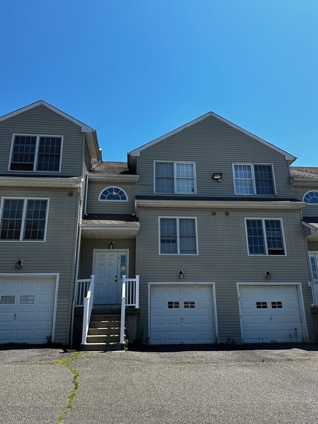44 Taft Pointe Unidad 3 Rental Waterbury, CT