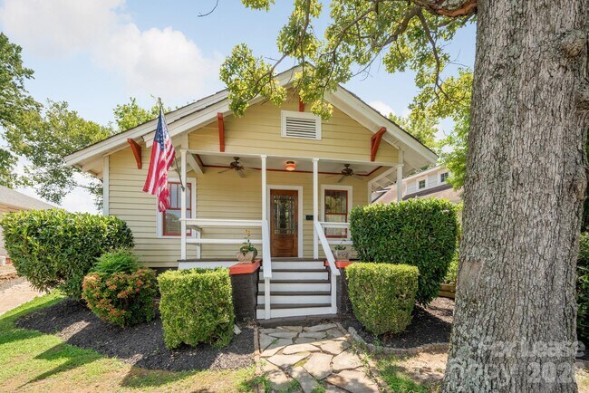 Photo - 1619 S Mint St
