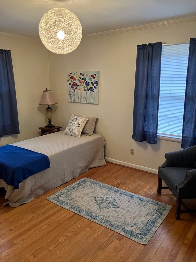 Photo - 2657 Frontier Trl Unidad #2