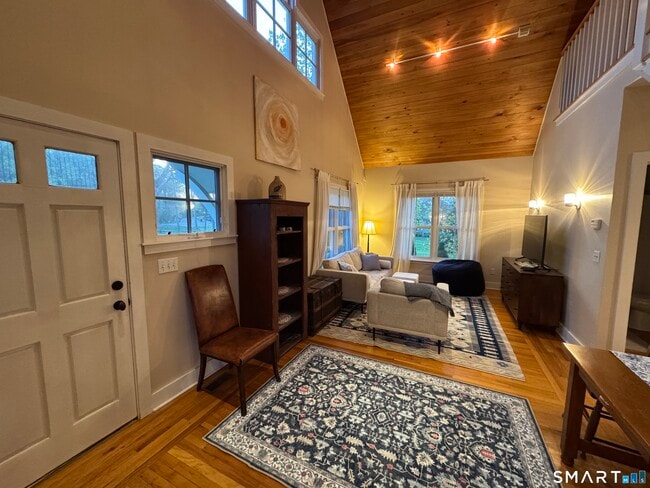 Photo - 33 Copse Rd