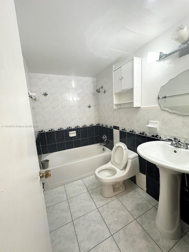 Photo - 5050 NW 7th St Unit 411