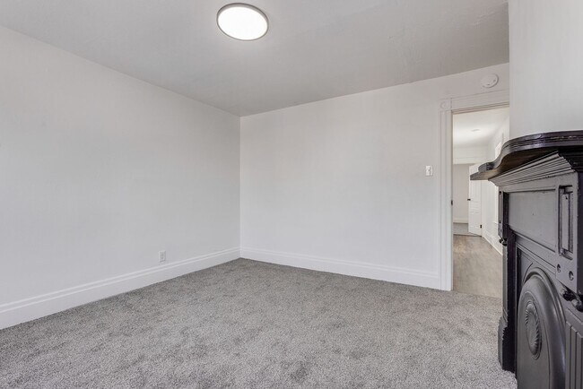 Photo - Beautiful 3Bed/1Bath available!