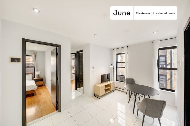 Room in Shared 4 bed/2 bath home in Upper West Side
