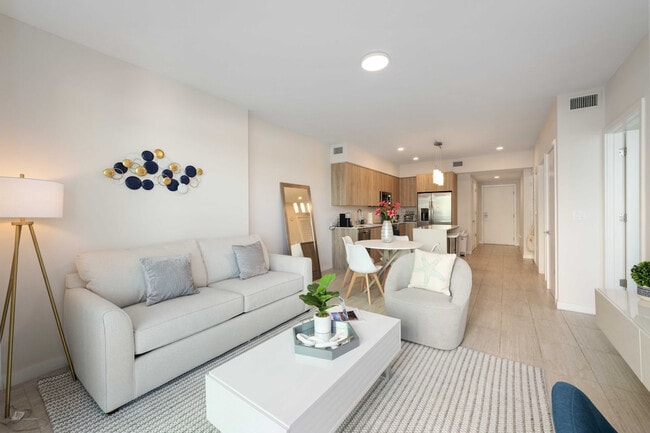 Building Photo - 275 NE 35th St Rental