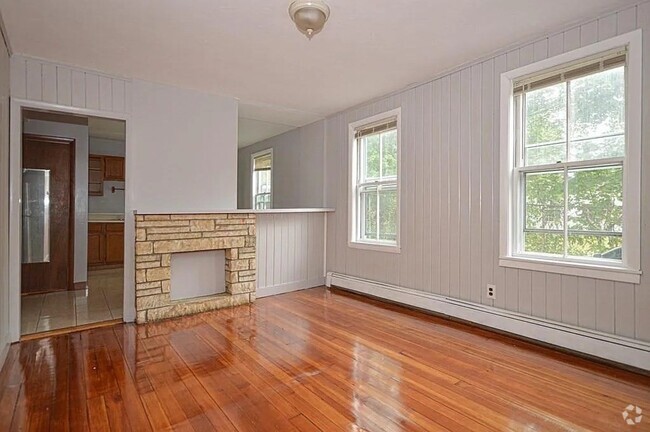 Building Photo - 38 Water St Rental