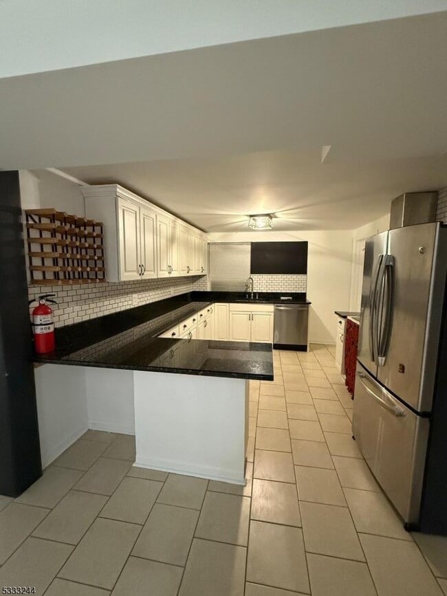 139 Mapes Ave