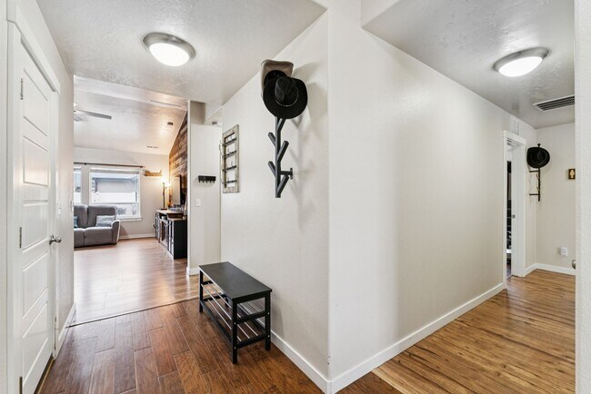 Photo - Spacious 4 Bed + Bonus | 3 Bath | 2,760 Sq Ft | Star, Idaho