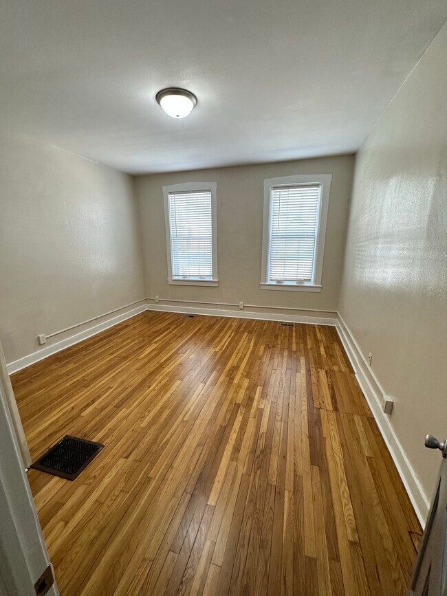 Photo - 1635 White St Unidad 1