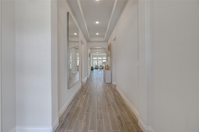 Photo - 1930 Creekwood Cv