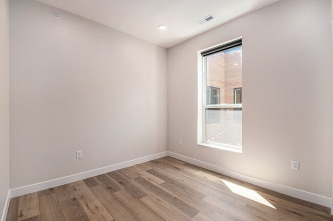 Photo - TigerTown Plaza