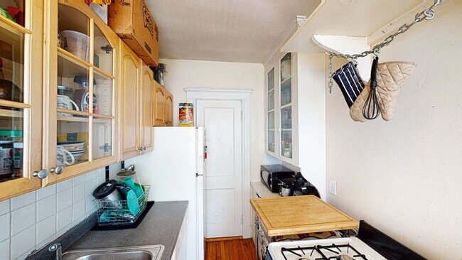 Perfect 1-Bed 1-Bath in Allston - Perfect 1-Bed 1-Bath in Allston Condo