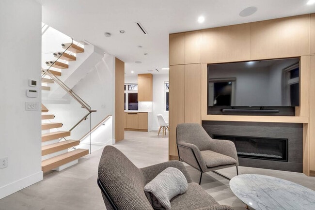 Photo - 74 W 14th Ave Unit ID1051783P