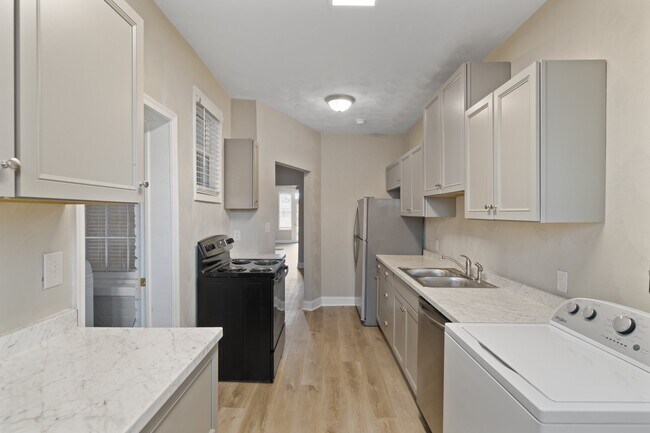 Kitchen - Belvedere Apartments