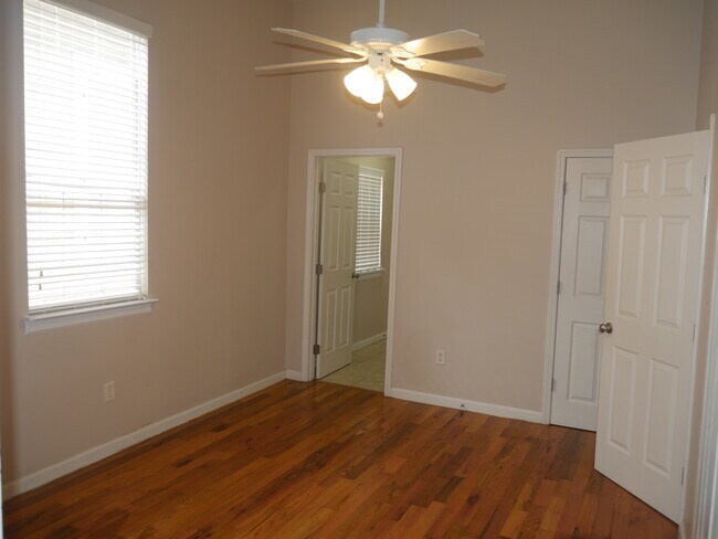 Photo - 1677 N Broad St Unit 1677
