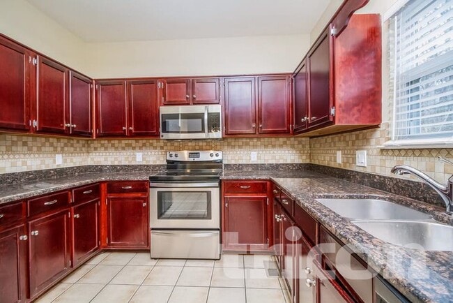 Photo - 1609 Crosswind Pl