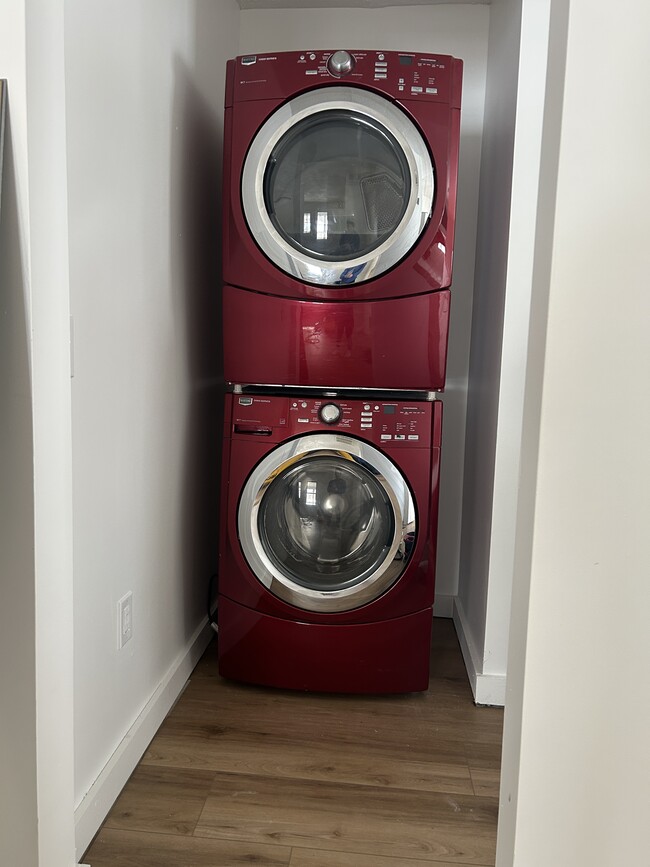 Photo - 321 Adolph St Unidad 2