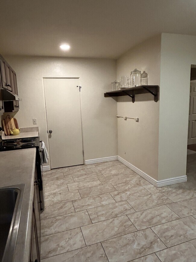 Photo - 902 S Fremont Ave