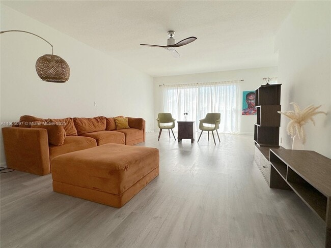 Photo - 9700 E Bay Harbor Dr Unit 408