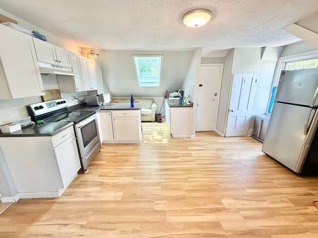 Photo - 515-517-517 S Willard St Unit 515 B