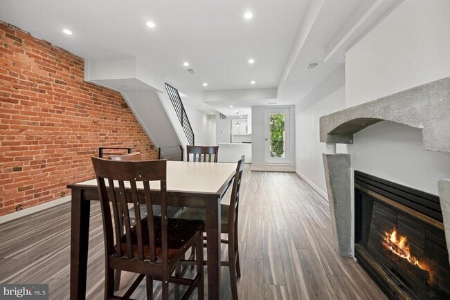 Photo - 1850 Ingleside Terrace NW Unit 2