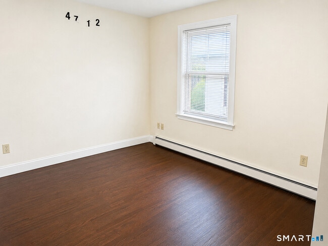 Photo - 450 Orchard St