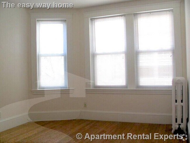 Building Photo - 156-158 Summer St Unit #214 Rental
