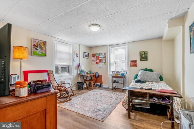 Photo - 711 Corinthian Ave Unit 3R