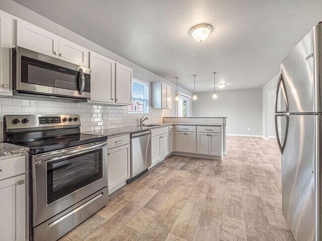 Photo - 94 Bentwood Dr