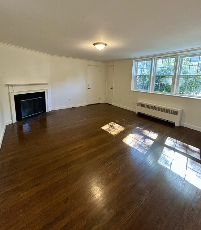 Photo - 165 Thoreau St Apartamentos Unidad Thoreau Gardens