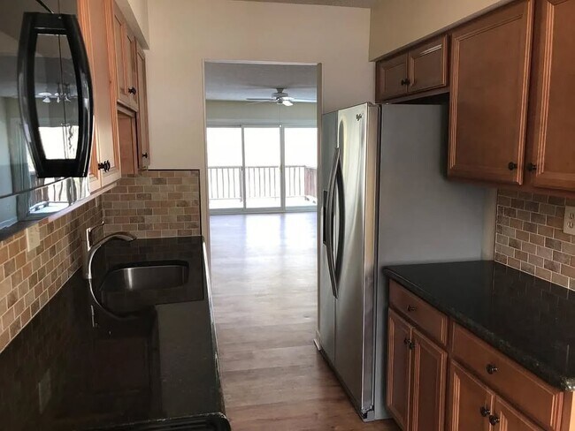 Photo - 104 Cavalry Ct Unidad 2 Bed 2 Bath Townhouse