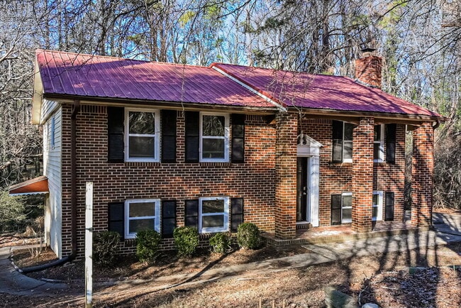 Photo - 2870 Valley Brook Dr SW