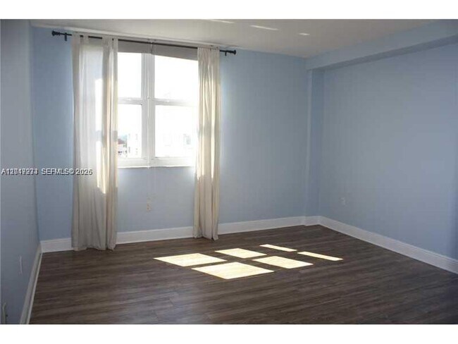 10350 W Bay Harbor Dr Unit 10N