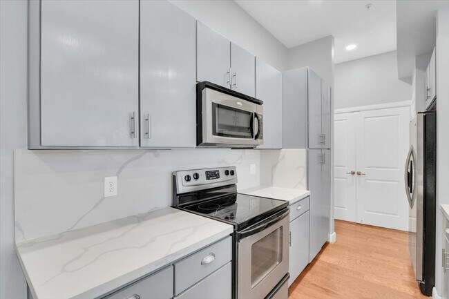 Photo - 300 St Joseph Pkwy Unit 309