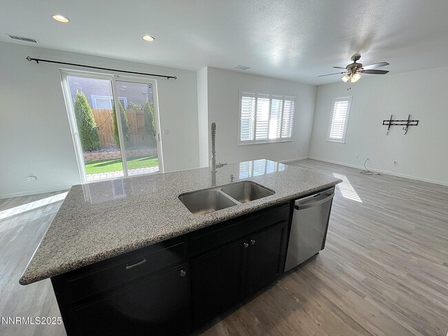 Photo - 2050 Half Dome Dr Casa