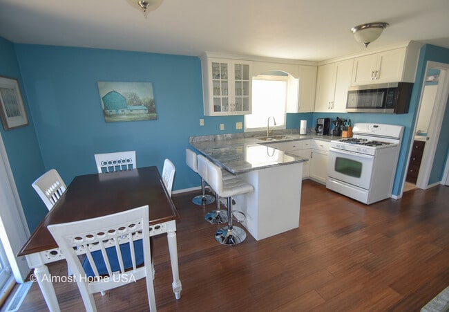 Building Photo - 1028 Coppens Rd Rental