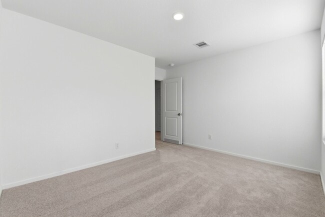 Photo - 629 Craven St