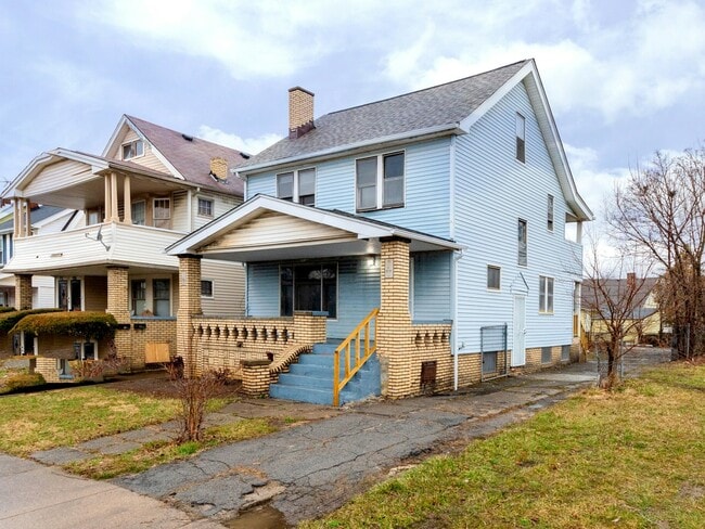 Photo - 11009 Greenwich Ave