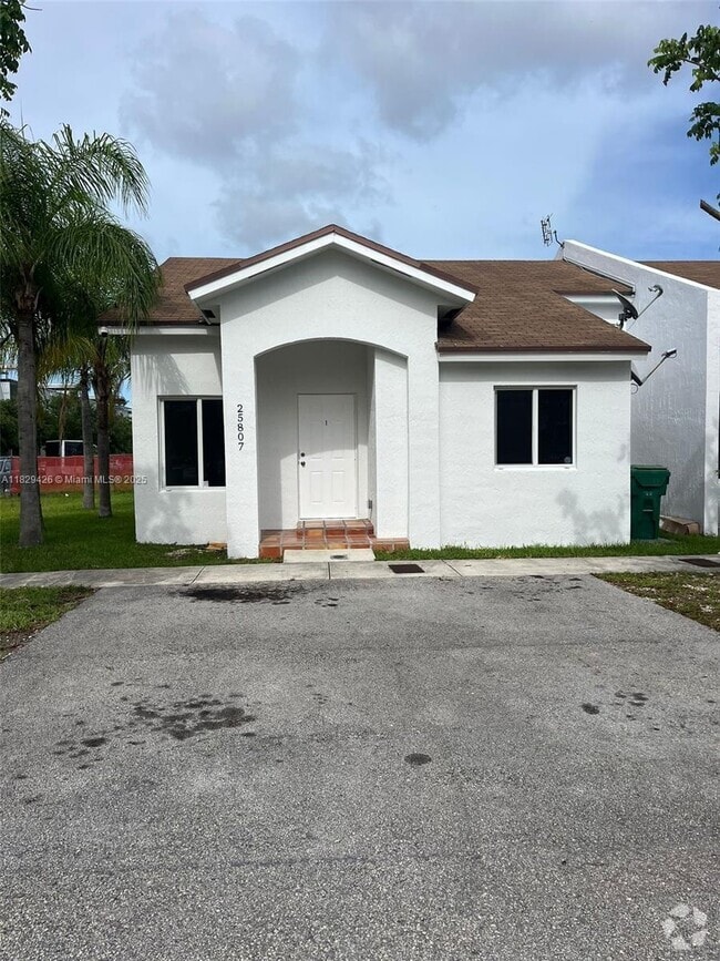 Building Photo - 25807 SW 137 Path Rental