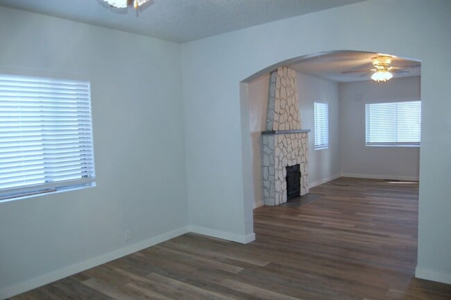 Photo - 111 W Buffalo St