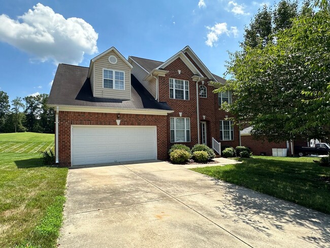 Building Photo - 6378 Clubside Dr
