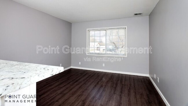 Photo - 2110 E 16th St N Unit 201