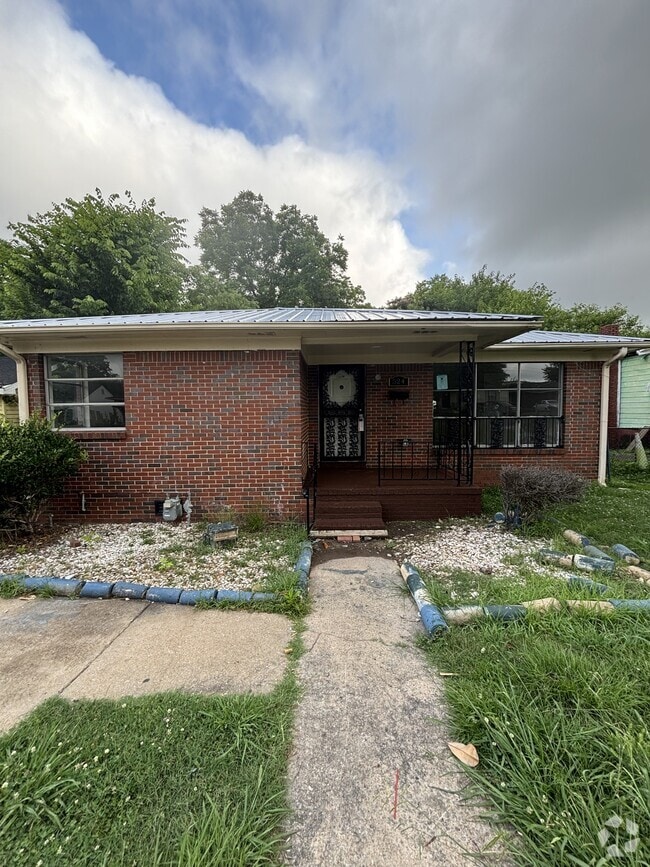 Building Photo - 524 55th St Rental