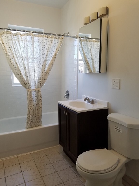 Photo - 4322 W Le Moyne St Unit 3