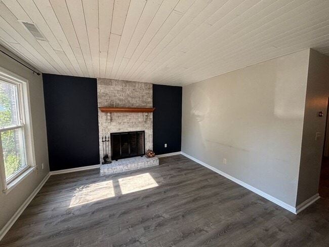 Photo - 2404 Quail Hollow Ct